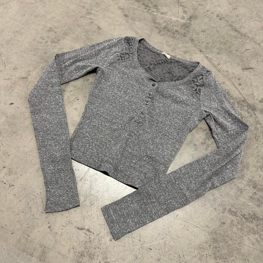 Hollister Grey Lace Button Up Long Sleeve Top‎ Women's Small Y2K